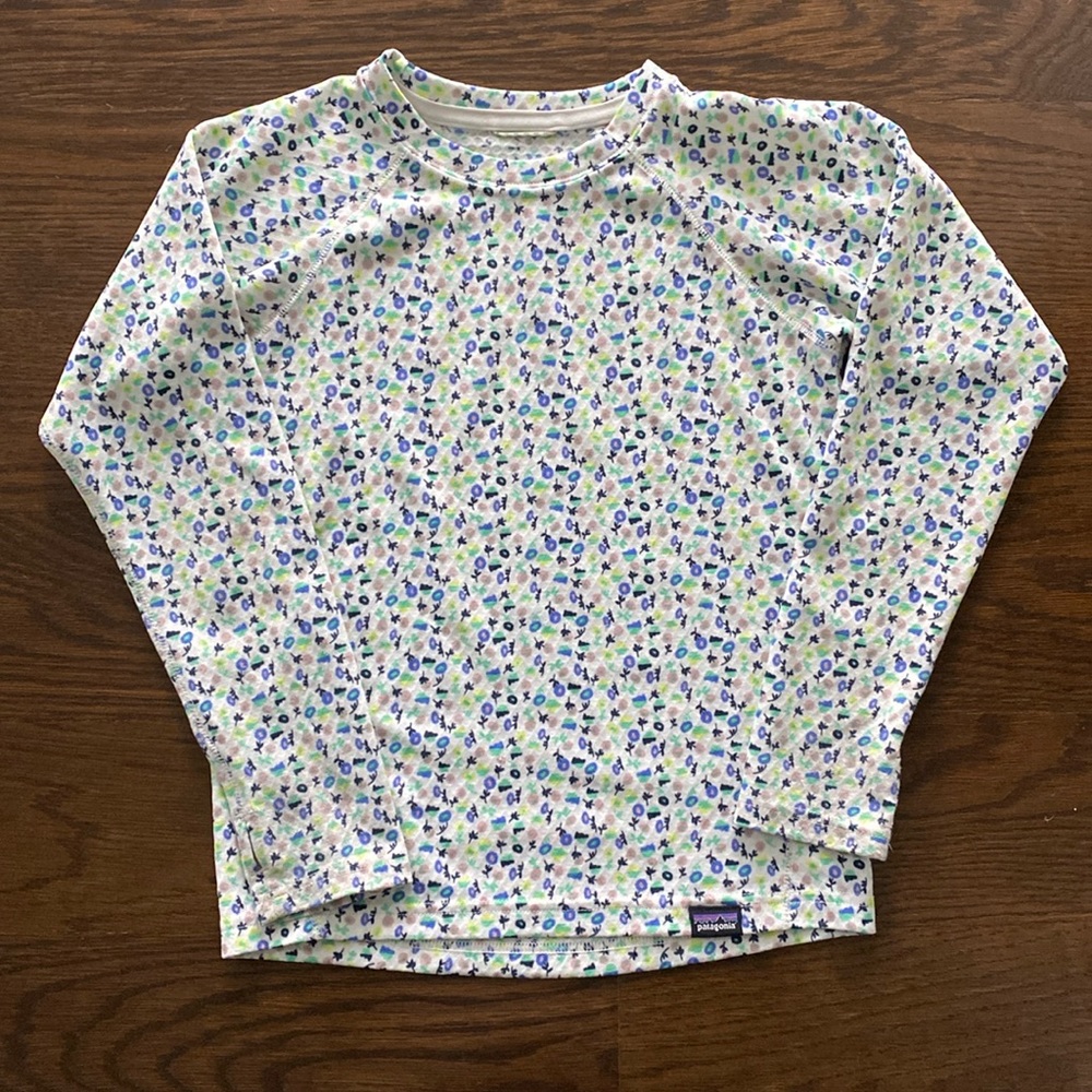 Winter sale! Patagonia capilene baselayer top - floral print - XS